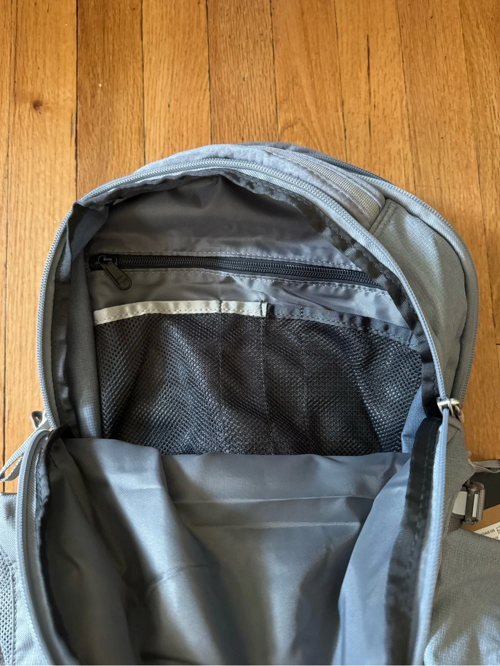 The North Face Pivoter Backpack - Light Gray